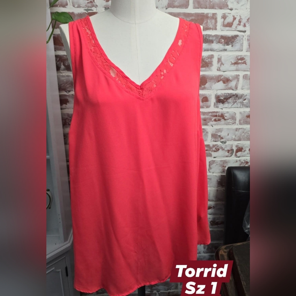Torrid Womens tank top sz 1xl coral